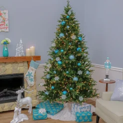 Pre-Lit Christmas Trees*The Holiday Aisle 7' 5" H Green Fir Christmas Tree With 700 Lights