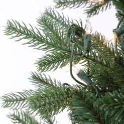 Pre-Lit Christmas Trees*The Holiday Aisle 7' 5