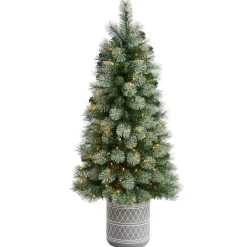 Pre-Lit Christmas Trees*The Holiday Aisle 4' 6" H Green Pine Cashmere Christmas Tree With 120 Led Lights