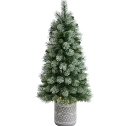 Pre-Lit Christmas Trees*The Holiday Aisle 4' 6" H Green Pine Cashmere Christmas Tree With 120 Led Lights