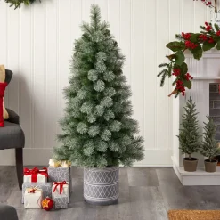 Pre-Lit Christmas Trees*The Holiday Aisle 4' 6