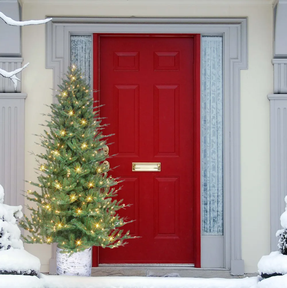 Pre-Lit Christmas Trees*The Holiday Aisle 7.5 Ft Pe/Pvc Potted Tree, 1534 Tips, 450 Ul Clear Incandescent Lights