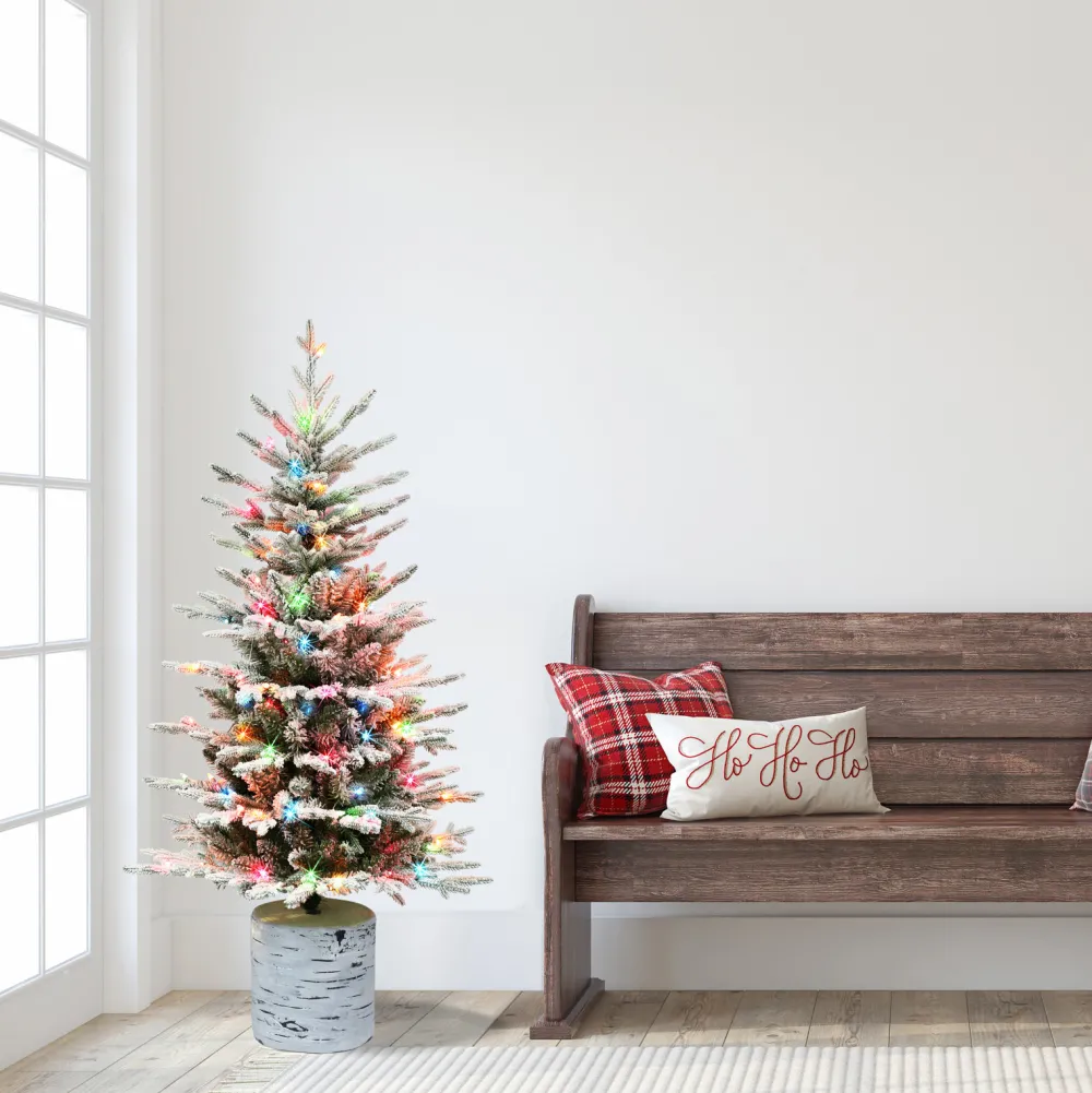 Pre-Lit Christmas Trees*The Holiday Aisle 4.5 Ft Potted Flocked Arctic Fir Tree, 419 Pe/Pvc Tips, 70 Ul Multi-Color Incandescent Lights