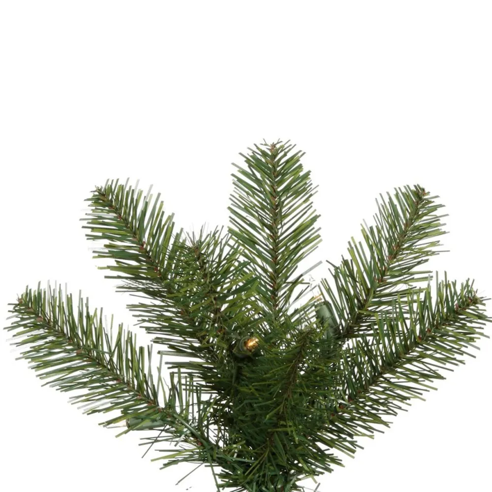 Pre-Lit Christmas Trees*The Holiday Aisle 8.5' Green Artificial Christmas Tree With 450 Warm White Led Lights With Stand
