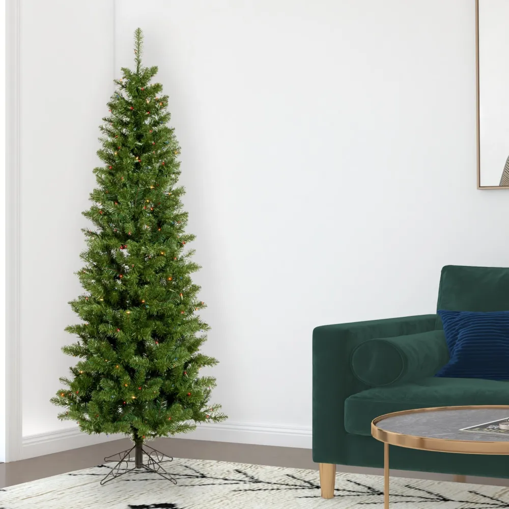 Pre-Lit Christmas Trees*The Holiday Aisle 6.5' Green Artificial Christmas Tree With 250 Multicolored Lights With Stand