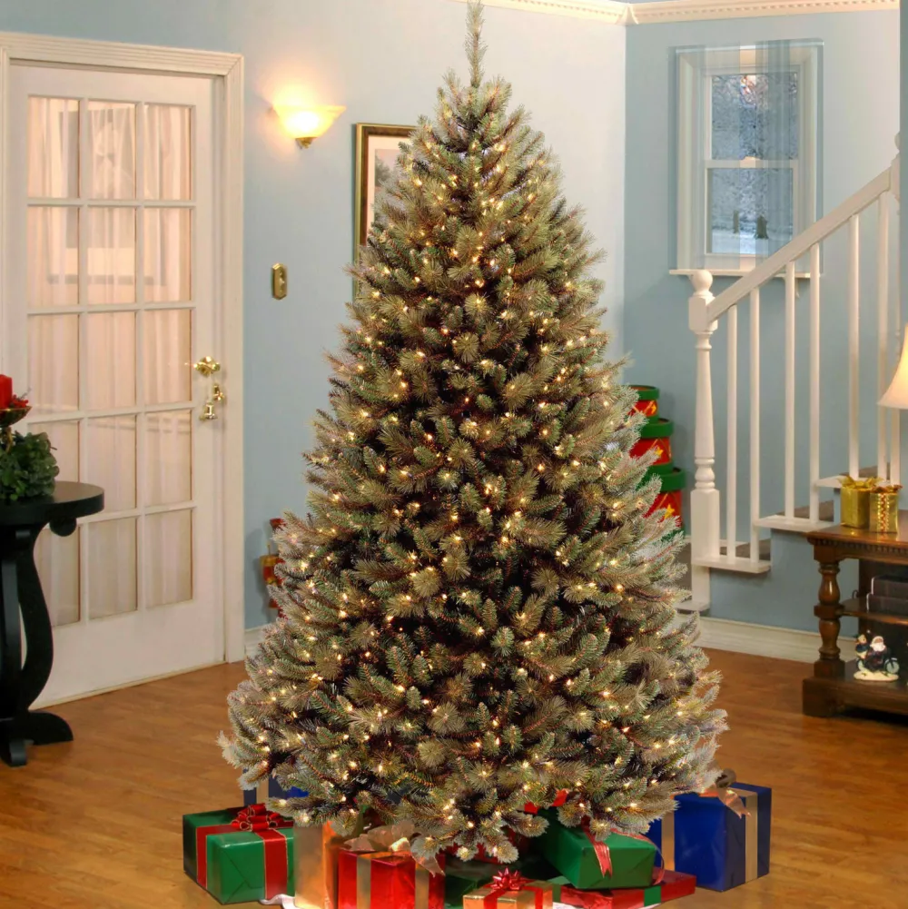 Pre-Lit Christmas Trees*The Holiday Aisle 6.5' Green Pine Artificial Christmas Tree With 650 Clear Lights With Stand