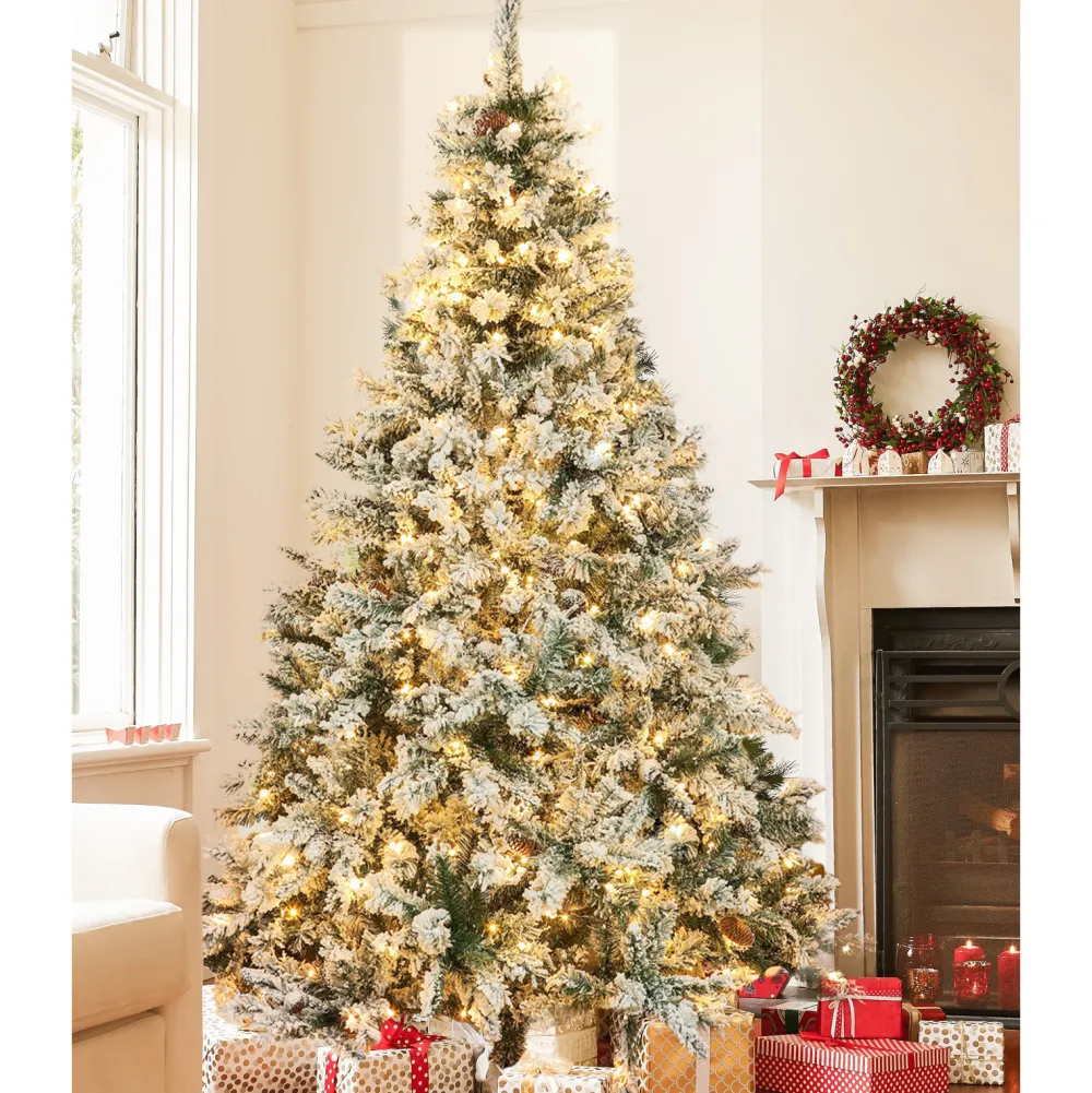 Pre-Lit Christmas Trees*The Holiday Aisle 7' Green Pine Flocked Christmas Tree With 350 Led Lights