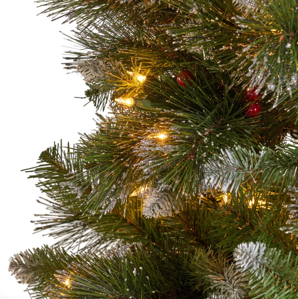 Pre-Lit Christmas Trees*The Holiday Aisle 9' Green Spruce Artificial Christmas Tree With 750 Clear Lights