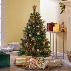 Pre-Lit Christmas Trees*The Holiday Aisle 4.5' Green Spruce Artificial Christmas Tree With 200 Multi-Colored Lights
