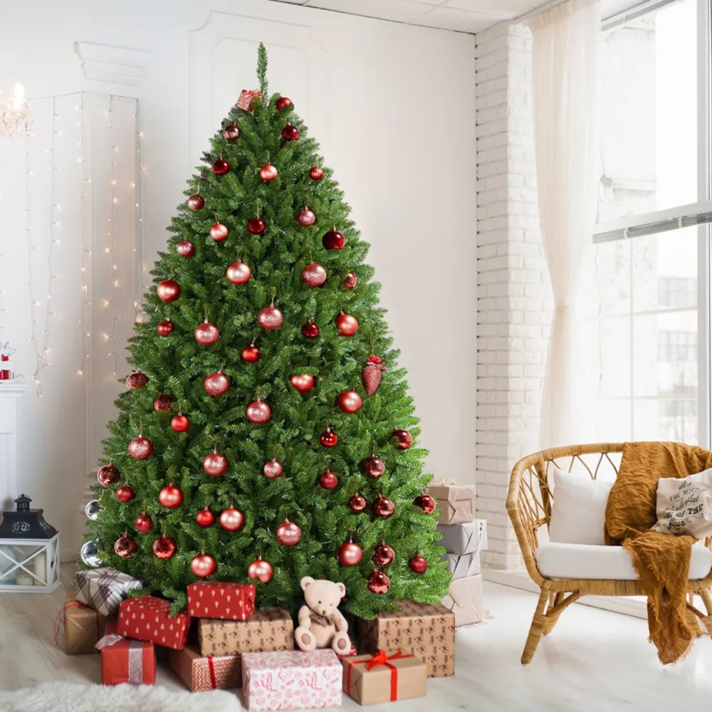 Pre-Lit Christmas Trees*The Holiday Aisle 7.5' Green Spruce Artificial Christmas Tree With 700 Clear & White Lights
