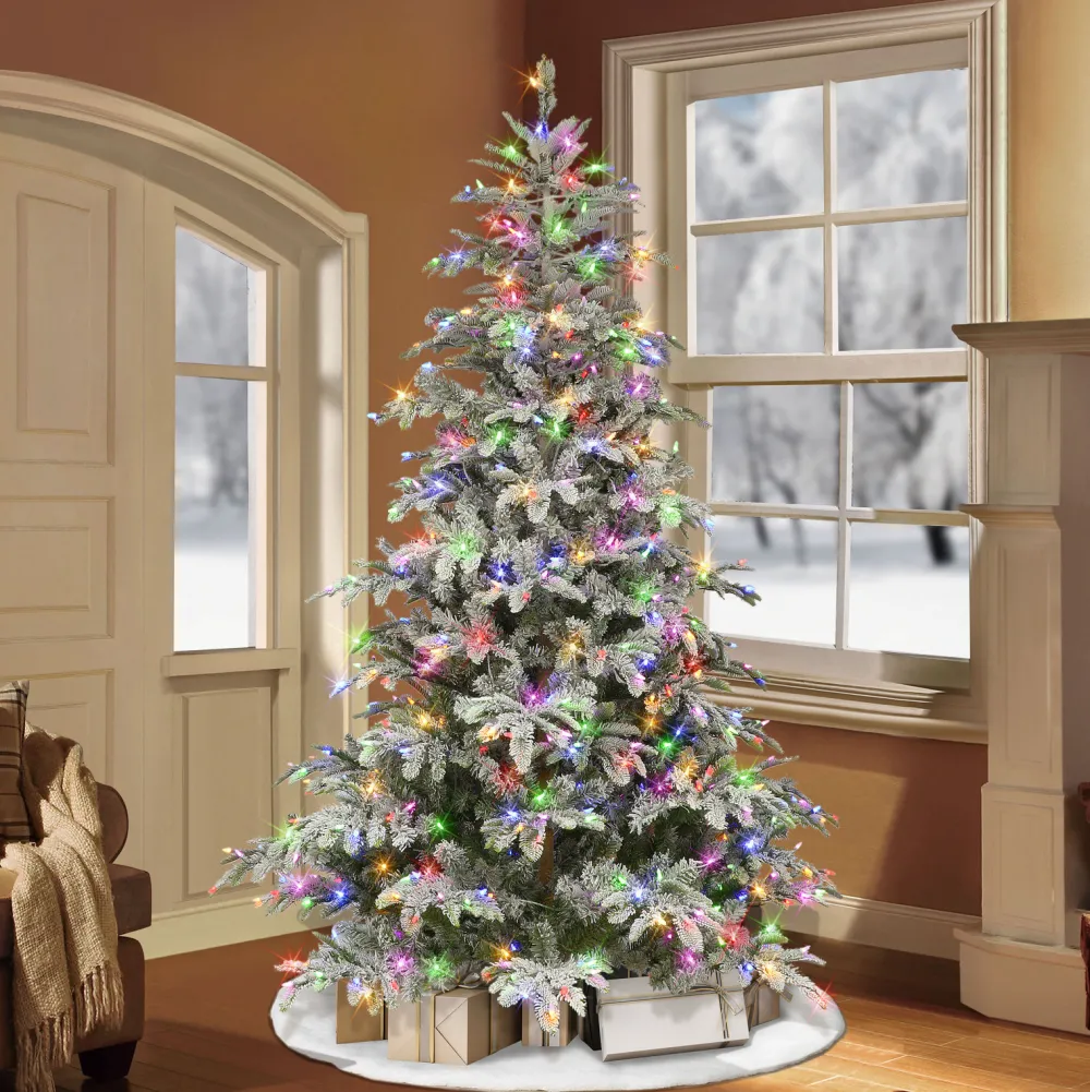 Pre-Lit Christmas Trees*The Holiday Aisle 90" H Green Pvc & Pe Blend Fir Flocked/Frosted Christmas Tree With 600 Led Color Changing/Combination Lights