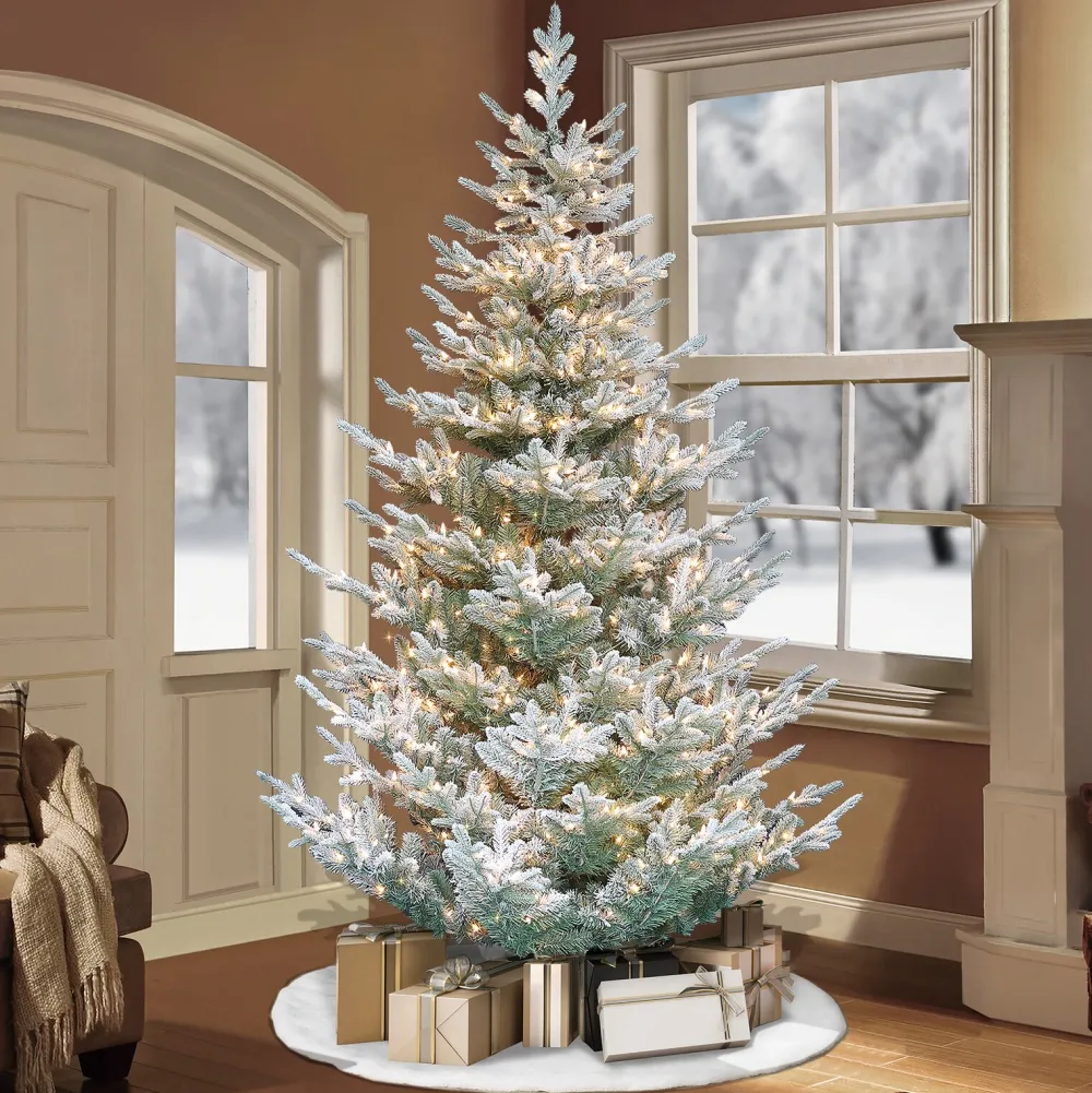 Pre-Lit Christmas Trees*The Holiday Aisle 7'6" H Green Realistic Artificial Spruce Frosted Christmas Tree With 450 Lights