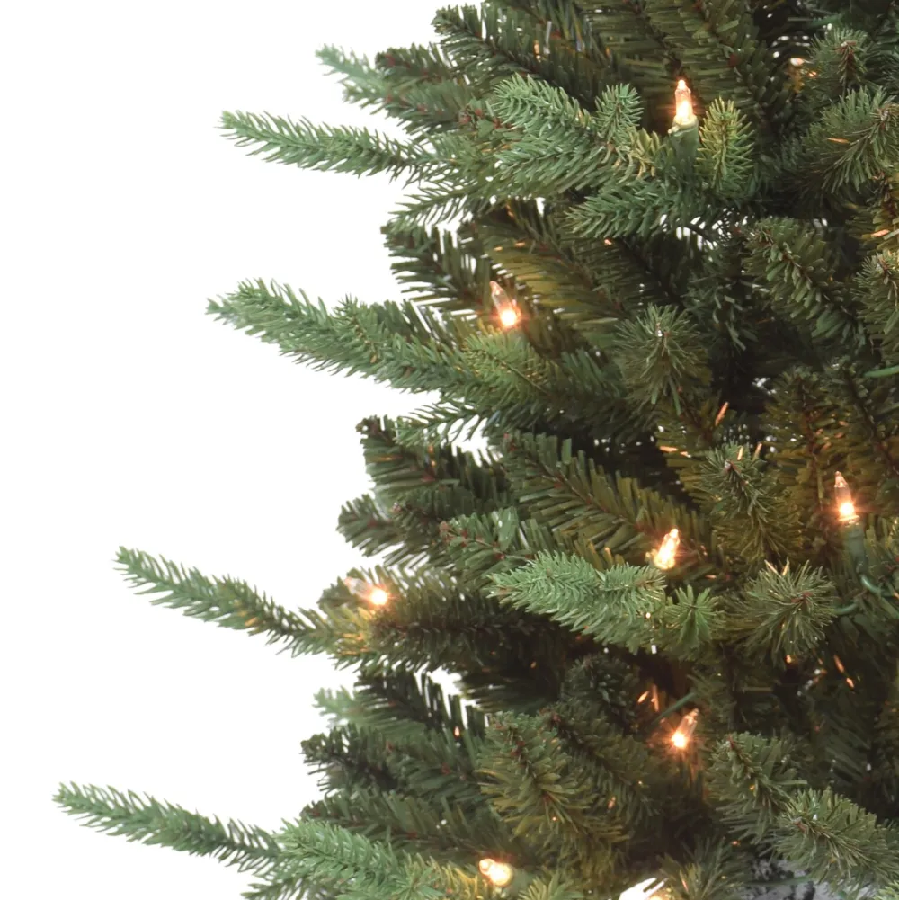 Pre-Lit Christmas Trees*The Holiday Aisle 3' H Green Realistic Artificial Pine Christmas Tree With 50 Lights