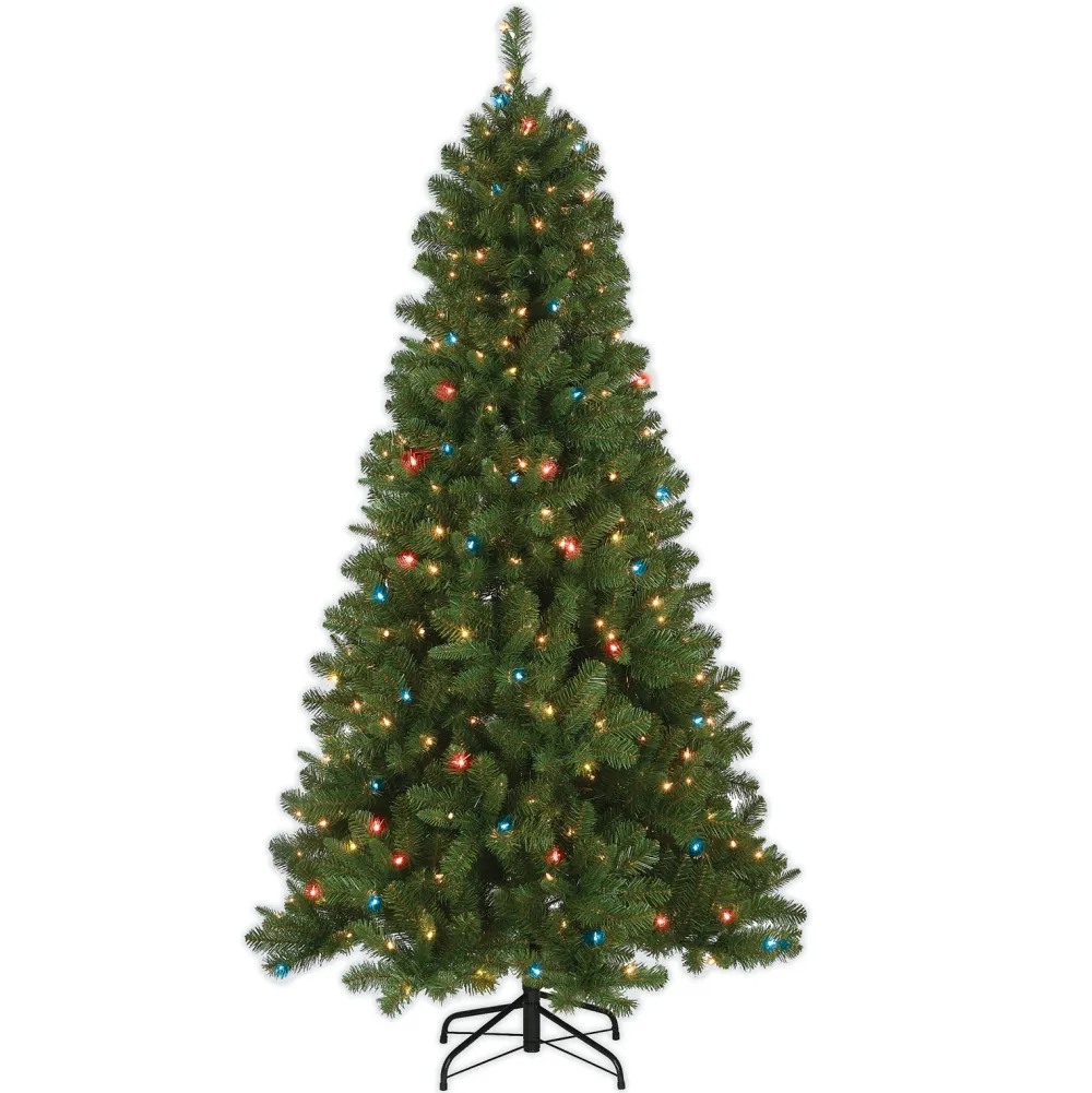 Pre-Lit Christmas Trees*The Holiday Aisle 6.5' H Green Realistic Pine Cashmere Christmas Tree With 400 Lights