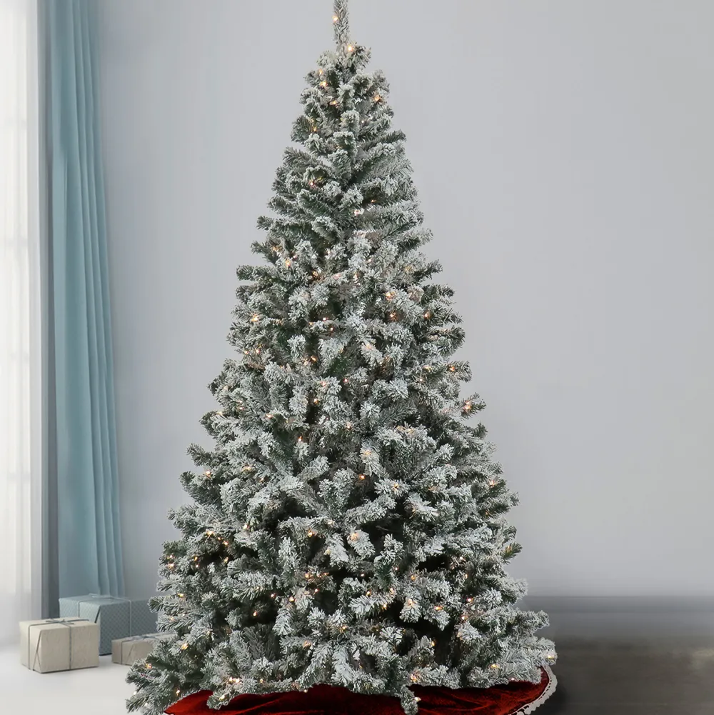 Pre-Lit Christmas Trees*The Holiday Aisle 90'' H Green Spruce Christmas Tree With 700 Led Lights