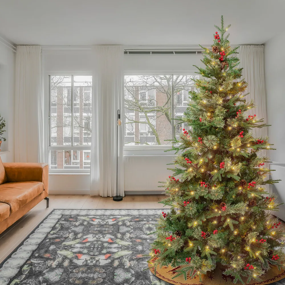 Pre-Lit Christmas Trees*The Holiday Aisle 72" H Regular Realistic Artificial Pvc And Pe Blend Pine Christmas Tree 200 Led Steady/Constant Lights And Berries