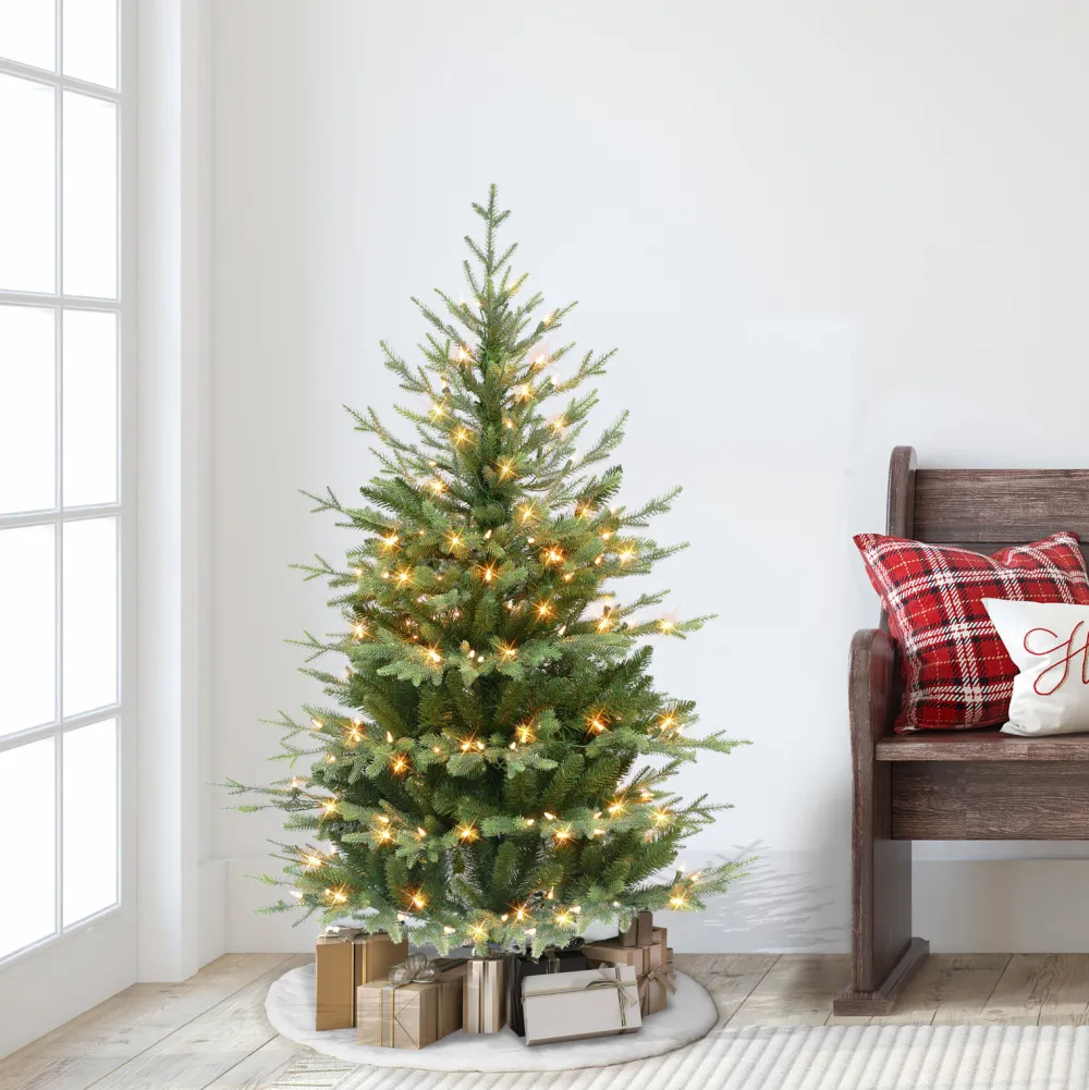 Pre-Lit Christmas Trees*The Holiday Aisle 4'5" H Slender Green Realistic Artificial Fir Christmas Tree With 200 Lights