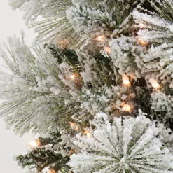 Pre-Lit Christmas Trees*The Holiday Aisle 108" H White Fir Christmas Tree With 900 Incandescent Lights And Pinecones