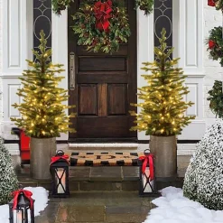 Pre-Lit Christmas Trees*Sand & Stable 48'' Lighted Artificial Fraser Fir Christmas Tree - Stand Included