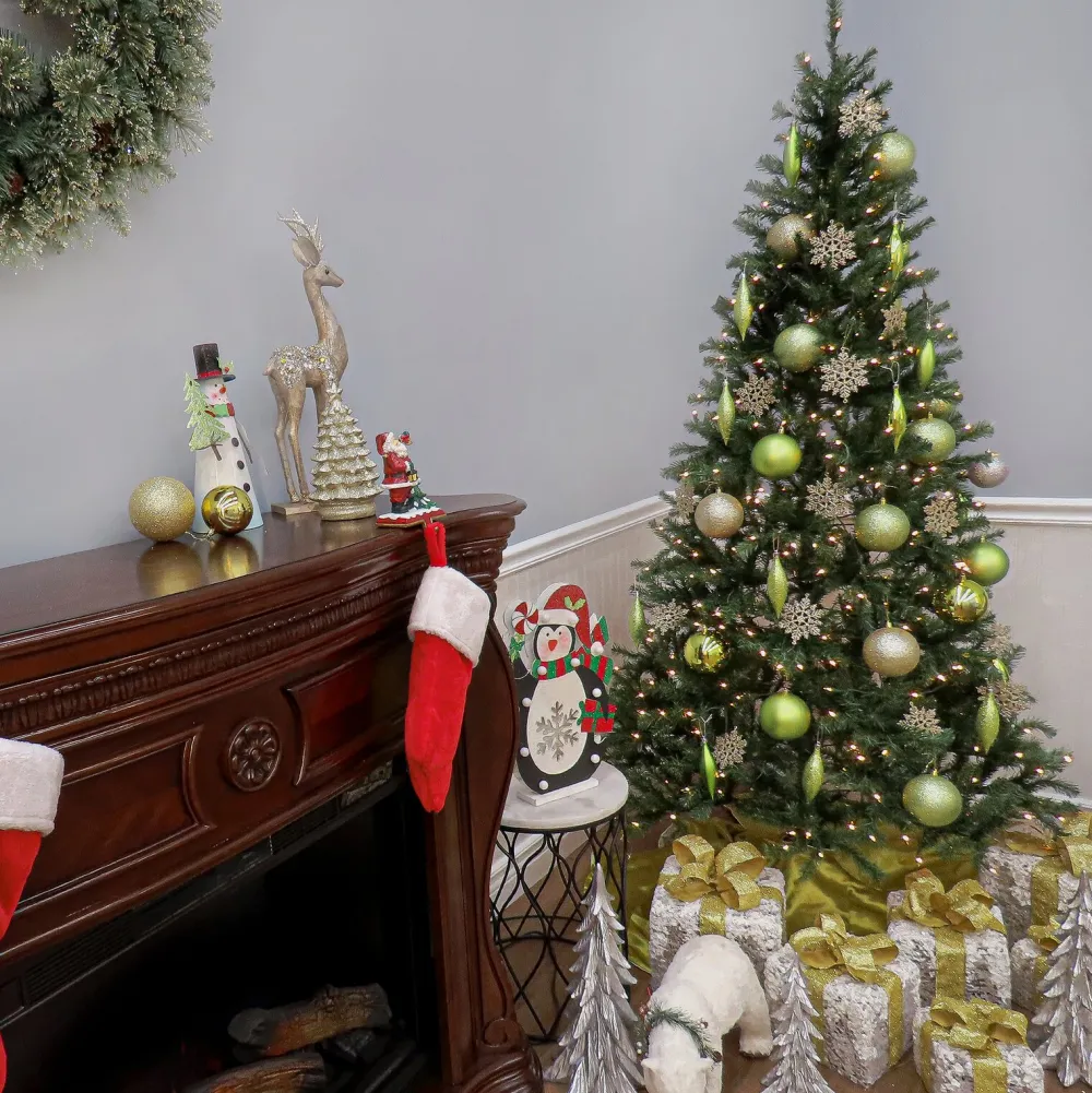 Pre-Lit Christmas Trees*The Holiday Aisle Aspen Spruce 6.5' Green Spruce Artificial Christmas Tree With 350 Clear/White Lights