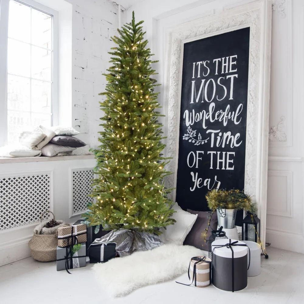 Pre-Lit Christmas Trees*The Holiday Aisle Carmel Slim Green Pine Trees Artificial Christmas Tree With 550 With White Clear Led String Lights