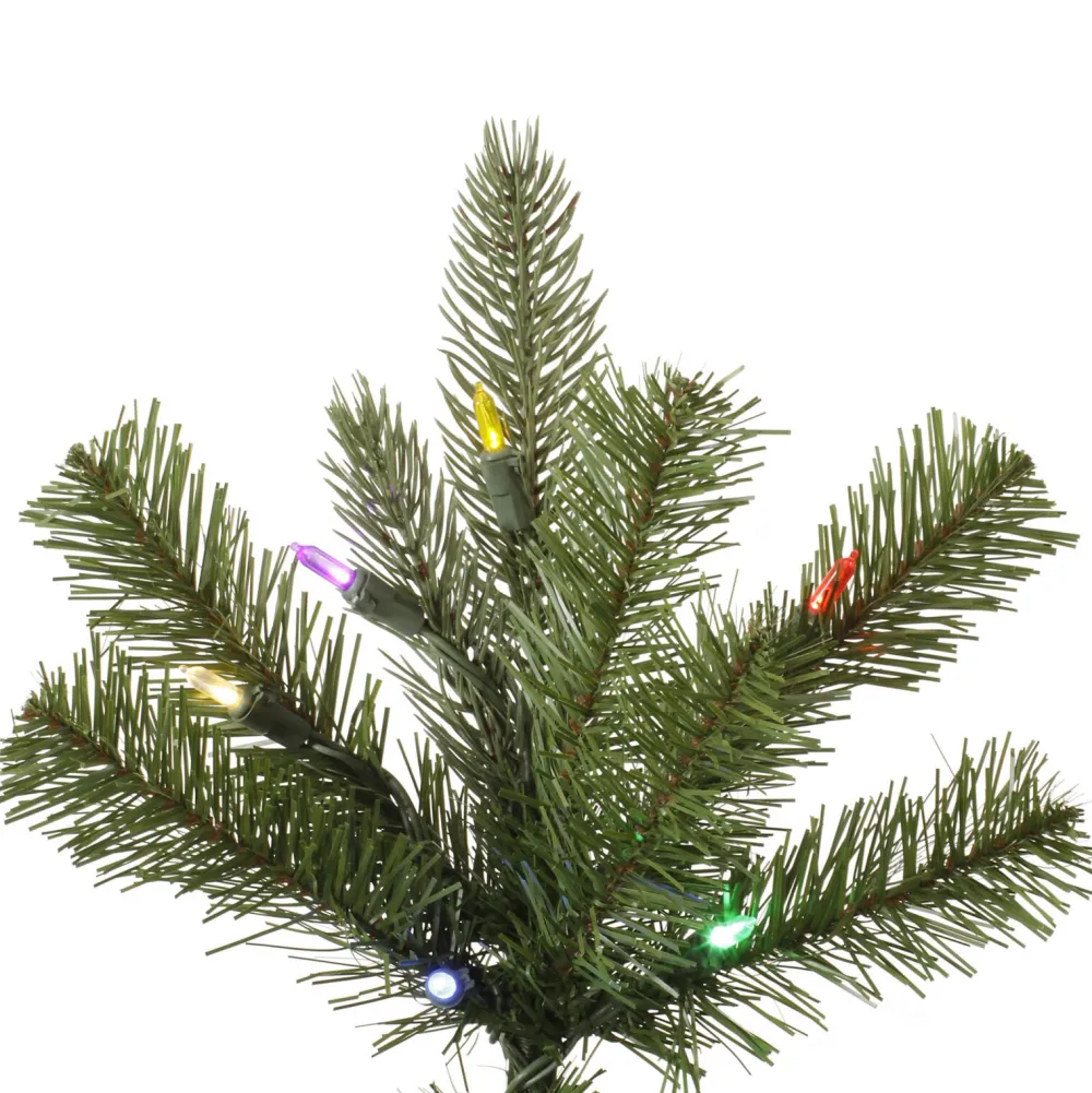 Pre-Lit Christmas Trees*The Holiday Aisle Carolina Spruce Artificial Christmas Tree