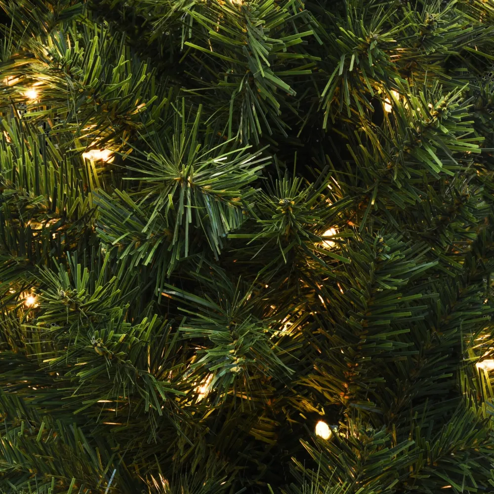 Pre-Lit Christmas Trees*The Holiday Aisle Douglas 6' Green Fir Artificial Christmas Tree With 150 Clear/White Lights