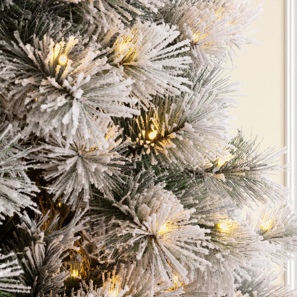 Pre-Lit Christmas Trees*The Holiday Aisle Flocked Spruce Christmas Tree With Lights