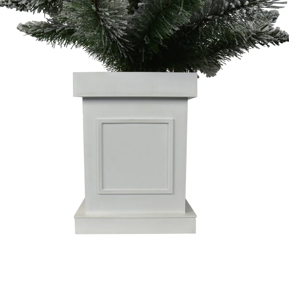 Pre-Lit Christmas Trees*The Holiday Aisle 4-Foot Pre-Lit And Flocked Artificial Christmas Tree With Decorative Berries And 50 Lights