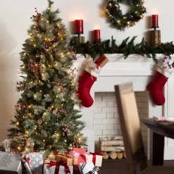 Pre-Lit Christmas Trees*The Holiday Aisle Frosted Berry Green Pine Christmas Tree With 200 Clear Lights