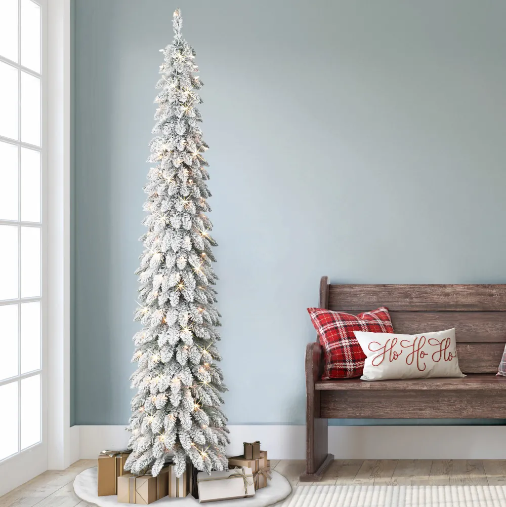 Pre-Lit Christmas Trees*The Holiday Aisle Graciana 7' H Slender Green Pine Christmas Tree With 150 Lights