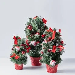 Pre-Lit Christmas Trees*The Holiday Aisle Green Fir Artificial Christmas Tree With 20 Clear Lights