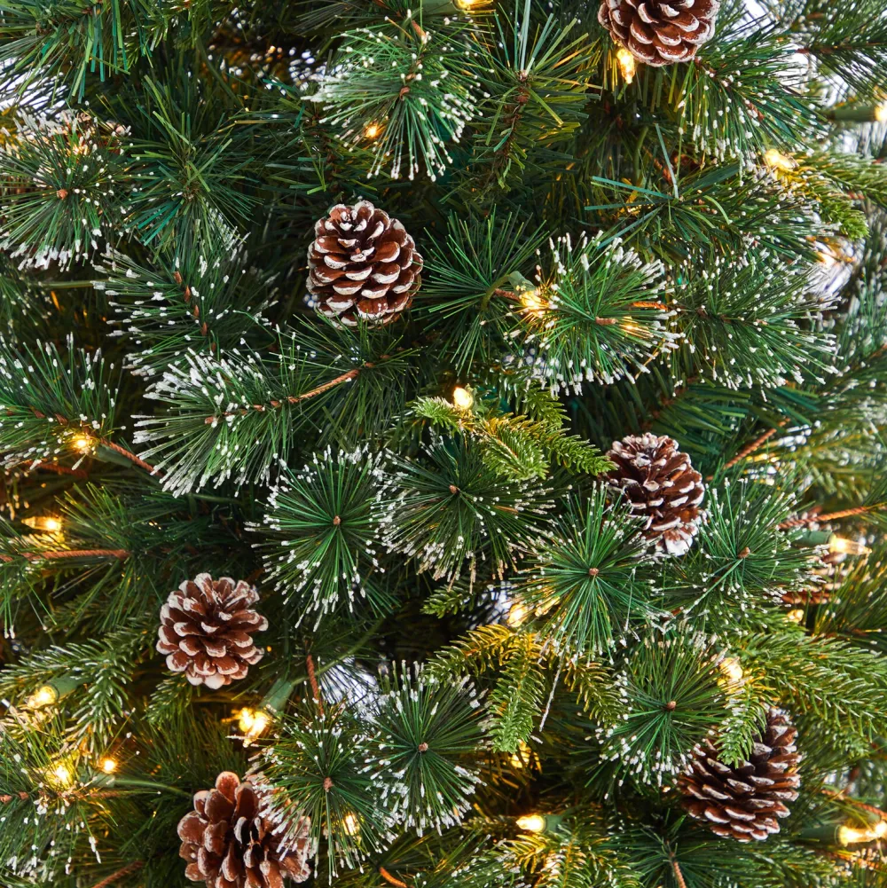 Pre-Lit Christmas Trees*The Holiday Aisle Green Realistic Artificial Pine Cashmere Christmas Tree With 900 Led Lights And Pinecones