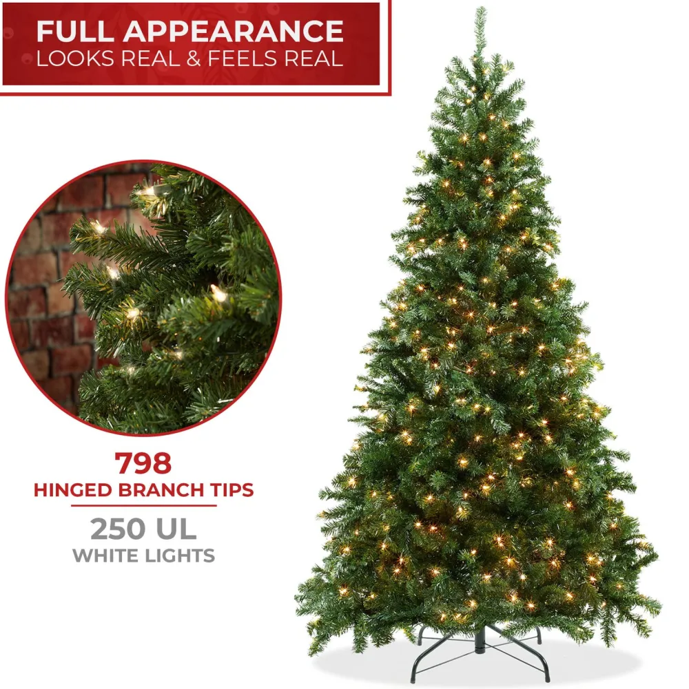 Pre-Lit Christmas Trees*The Holiday Aisle Green Spruce Christmas Tree With Lights