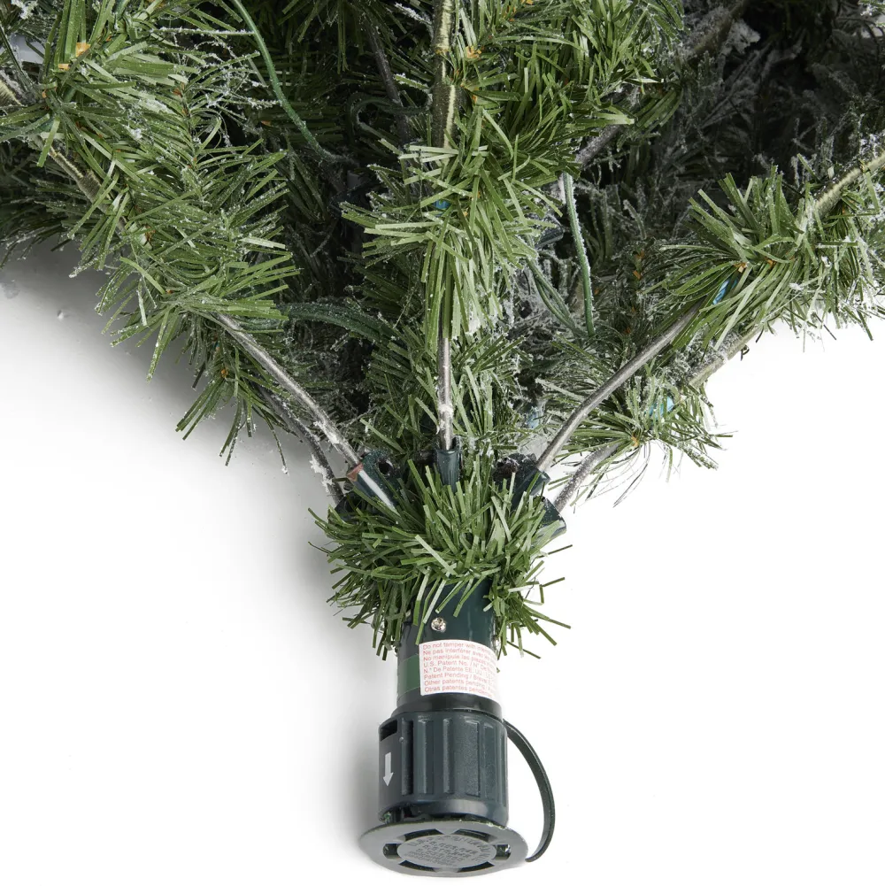 Pre-Lit Christmas Trees*The Holiday Aisle Home Heritage Prelit Artificial Christmas Tree With Pinecones