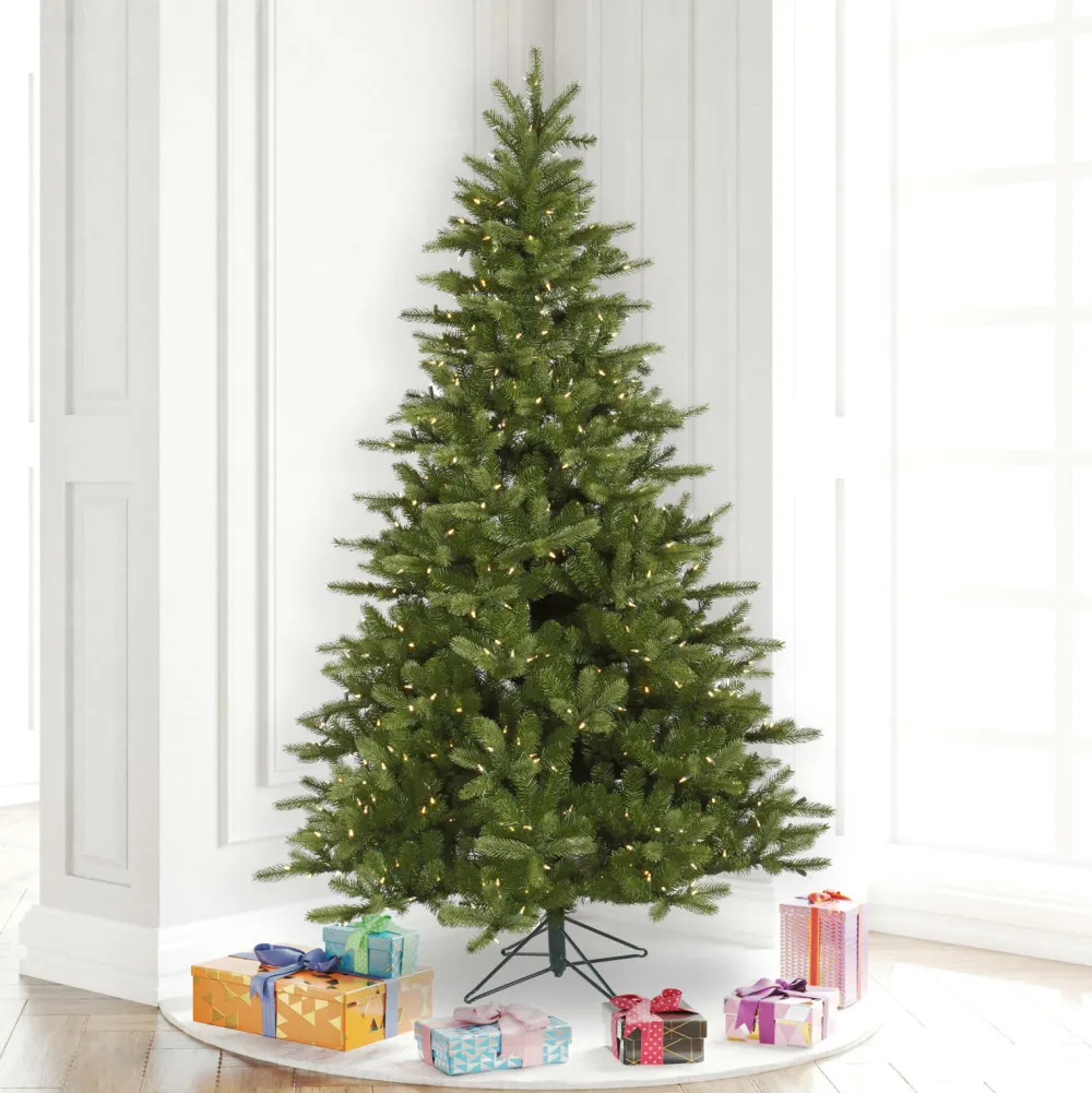 Pre-Lit Christmas Trees*The Holiday Aisle King 5.5' Green Spruce Trees Artificial Christmas Tree With 250 Led Clear/White Lights