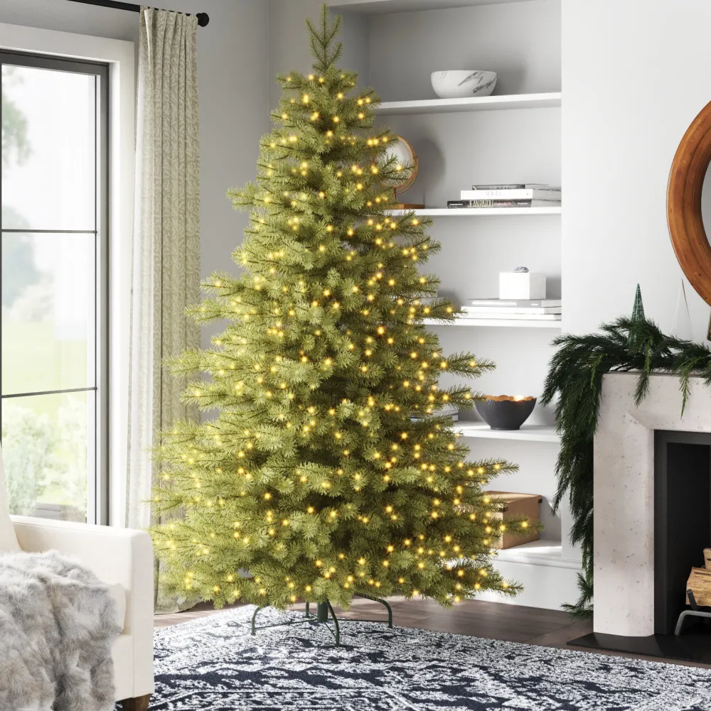 Pre-Lit Christmas Trees*Greyleigh Nordic Spruce Green Realistic Artificial Spruce Cashmere Christmas Tree
