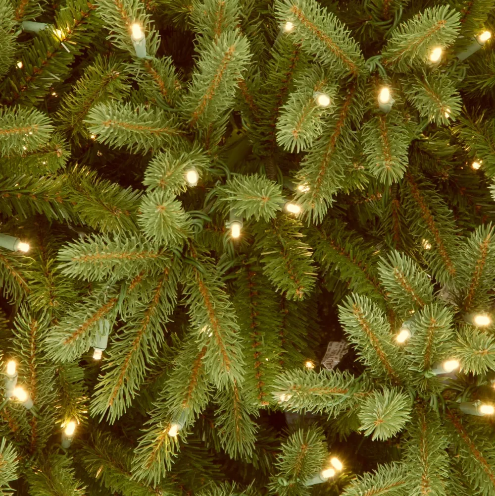 Pre-Lit Christmas Trees*Steelside Omnia Green Realistic Fir Christmas Tree With Led Lights