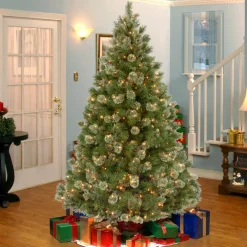 Pre-Lit Christmas Trees*The Holiday Aisle Omorodion 7.5' Green Pine Artificial Christmas Tree With 750 Clear/White Lights