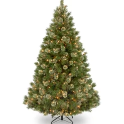 Pre-Lit Christmas Trees*The Holiday Aisle Omorodion 7.5' Green Pine Artificial Christmas Tree With 750 Clear/White Lights