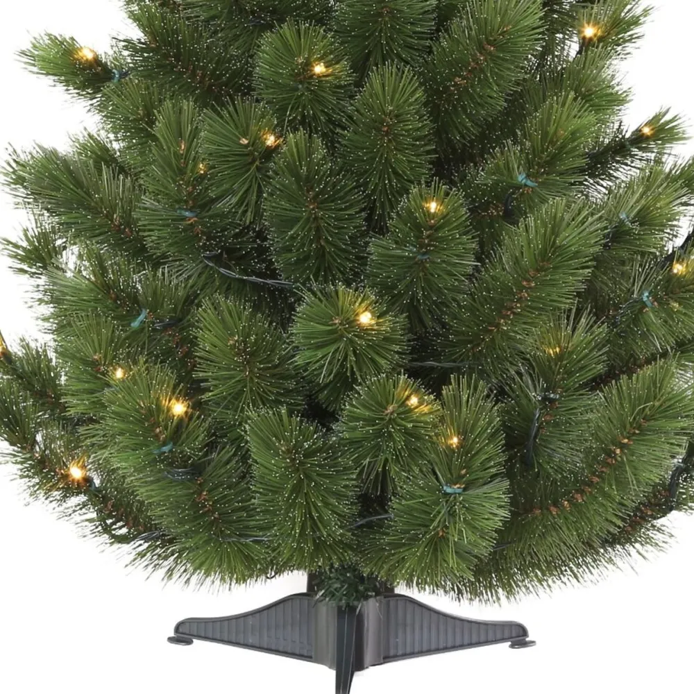Pre-Lit Christmas Trees*The Holiday Aisle Siberian Green Spruce Artificial Christmas Tree With Colored & Clear Lights