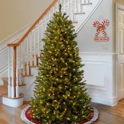 Pre-Lit Christmas Trees*The Holiday Aisle Slim 7.5' Green Pine Artificial Christmas Tree With 600 Clear Lights