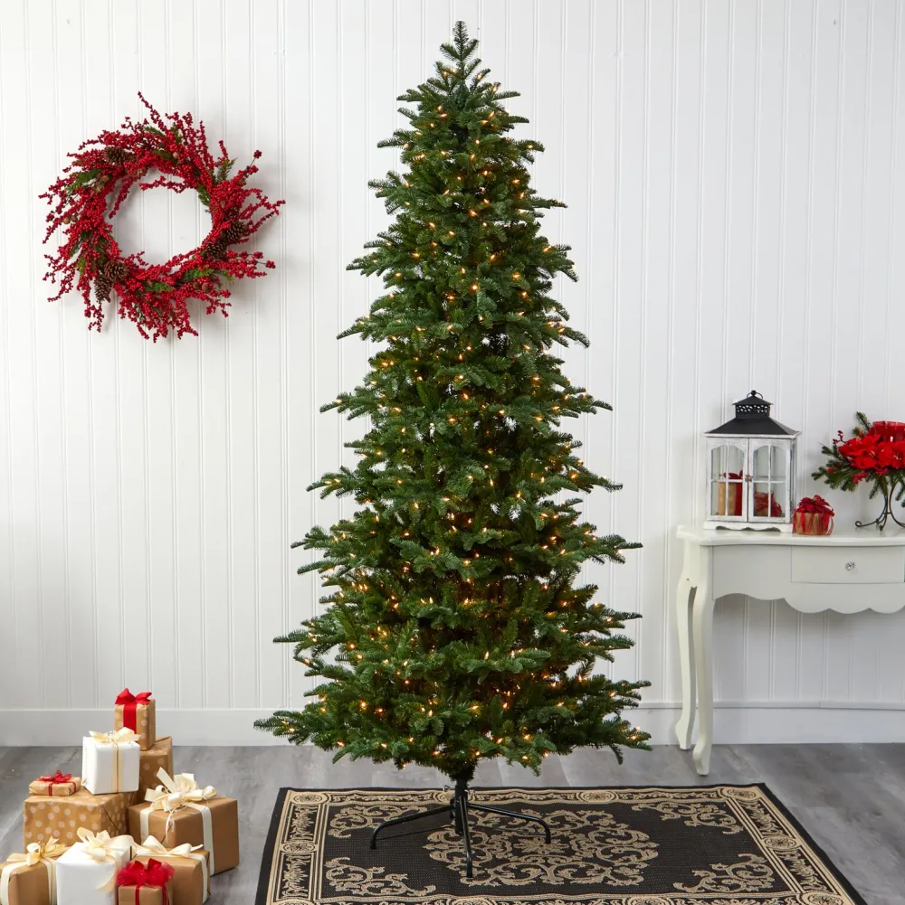 Pre-Lit Christmas Trees*The Holiday Aisle South Carolina 8' Green Fir Artificial Christmas Tree With 650 Clear Lights