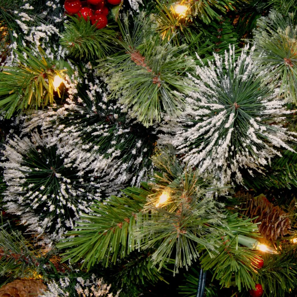 Pre-Lit Christmas Trees*The Holiday Aisle Wintry Pine 7' Slender Green Flocked/Frosted Christmas Tree With 300 Lights